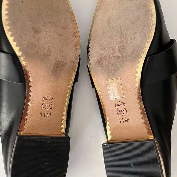 Tory burch black leather shoes with emblem - Picture 4 of 6